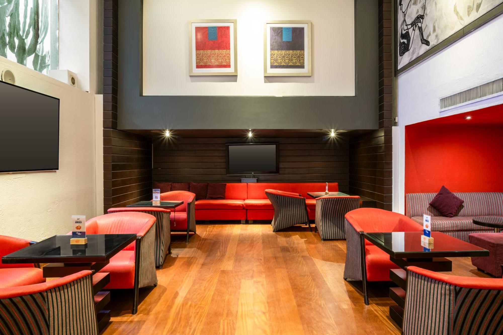Casa Andina Premium Miraflores ليما المظهر الخارجي الصورة The interior of the lounge