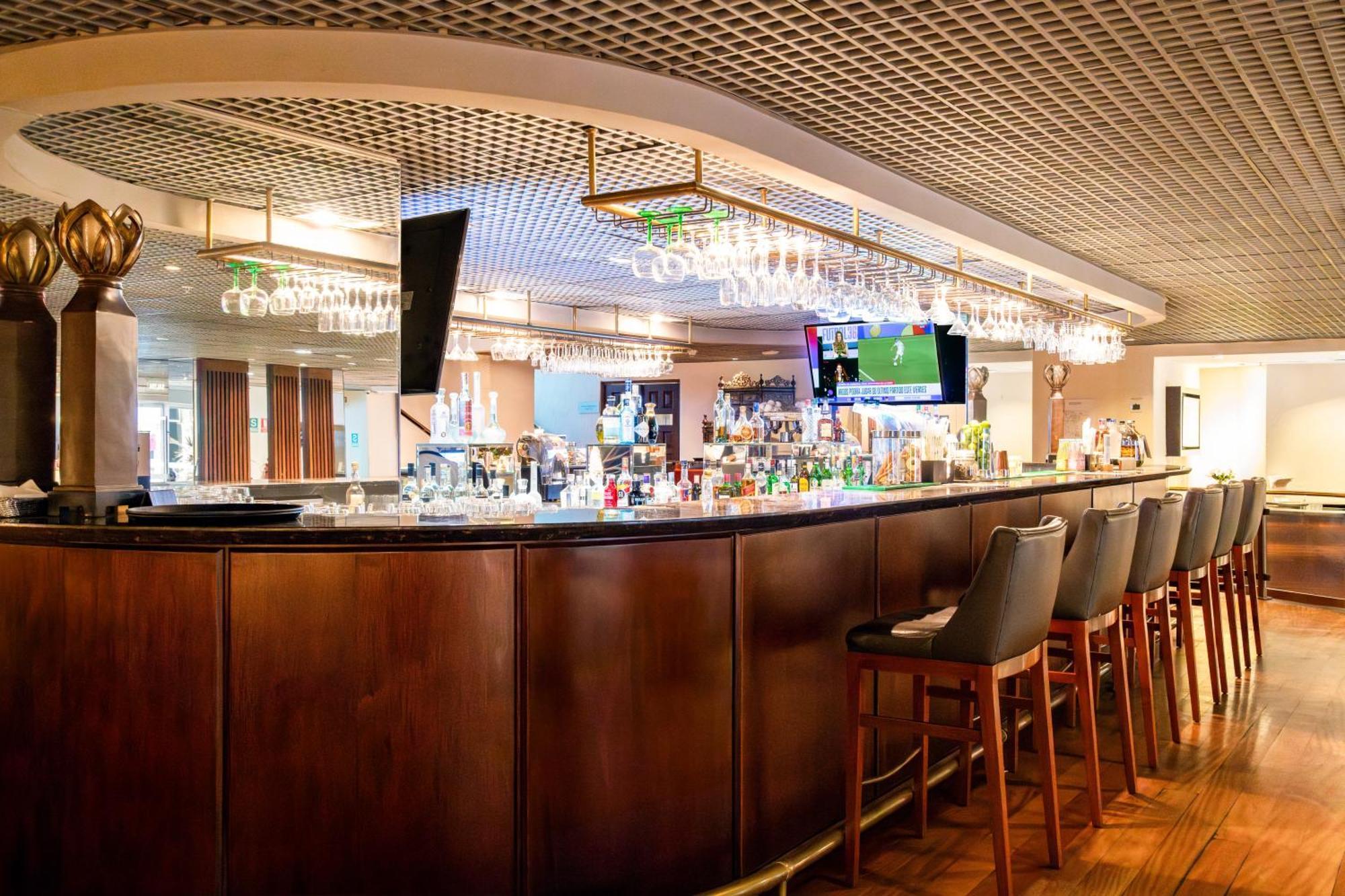 Casa Andina Premium Miraflores ليما المظهر الخارجي الصورة The bar at the 1905 Restaurant