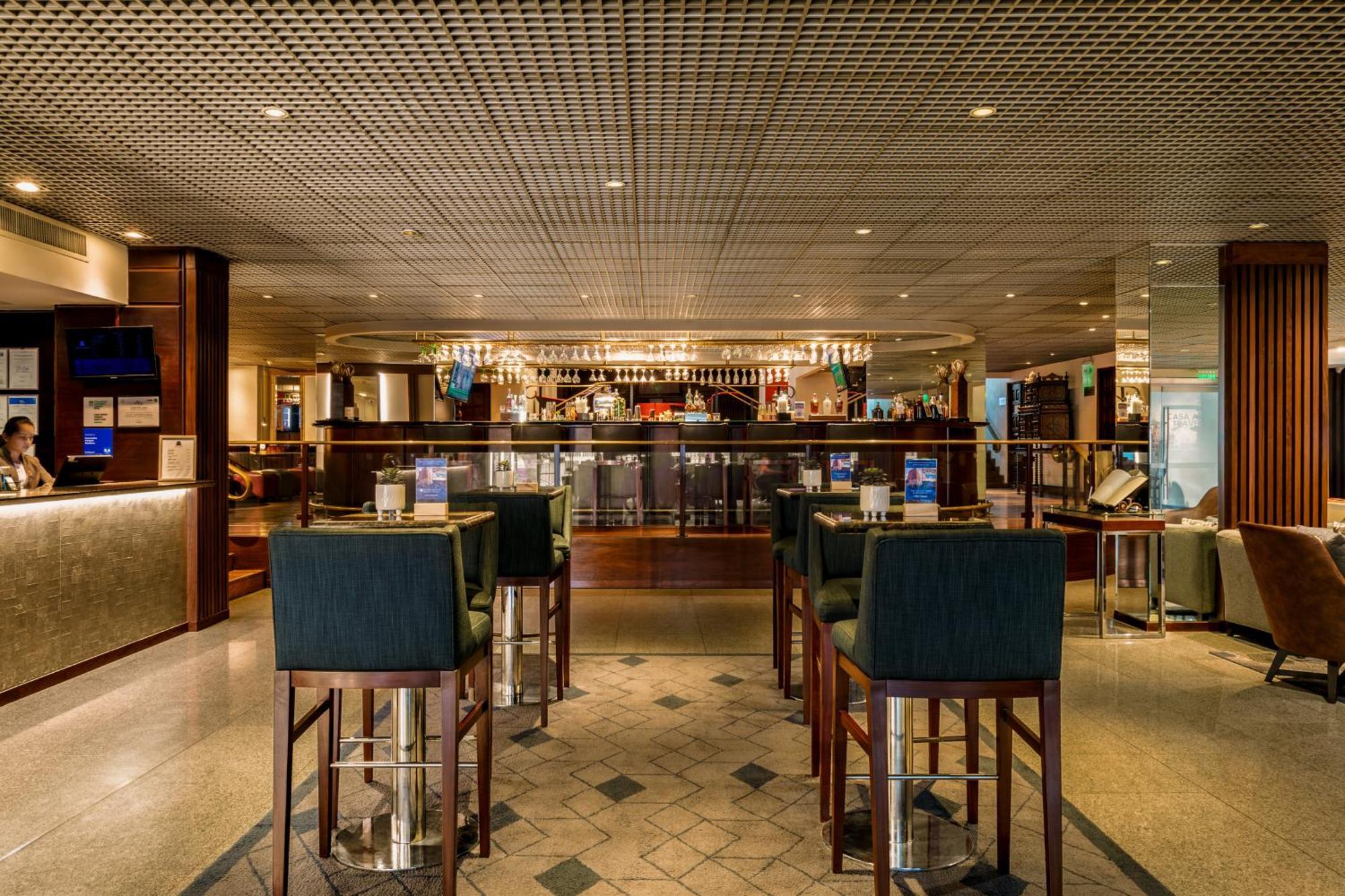 Casa Andina Premium Miraflores ليما المظهر الخارجي الصورة The bar at the lounge