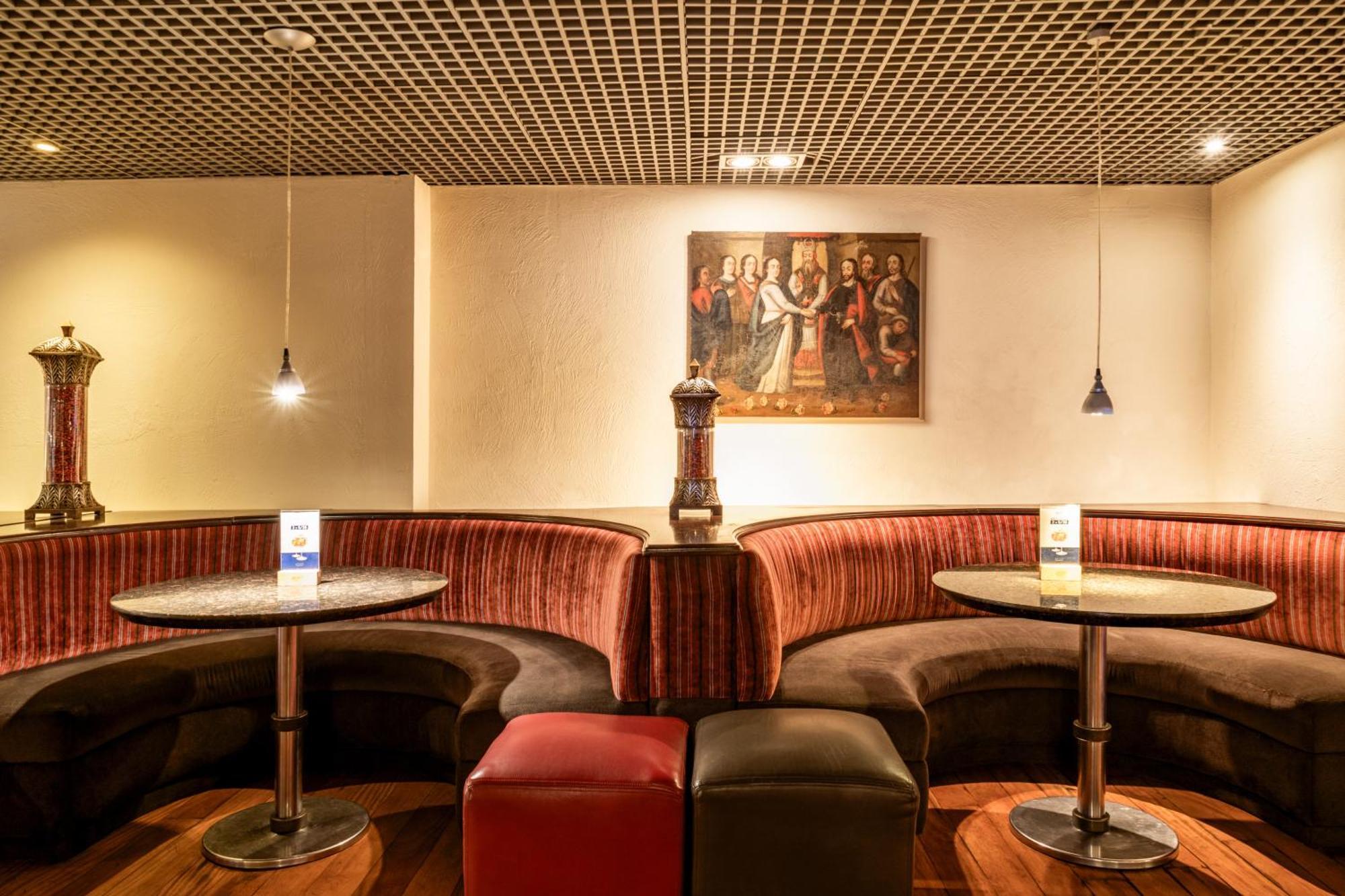 Casa Andina Premium Miraflores ليما المظهر الخارجي الصورة Interior of a typical restaurant
