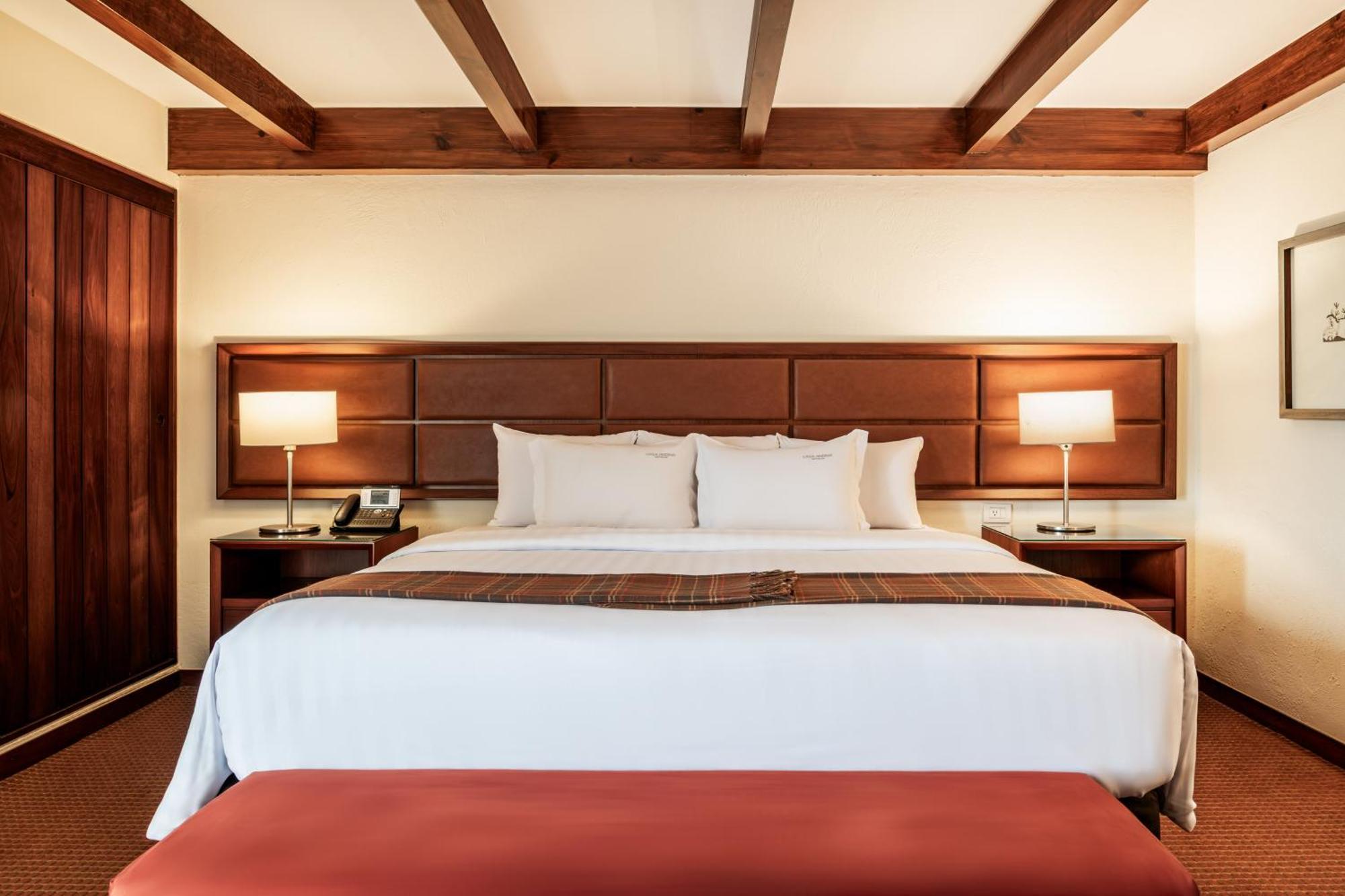 Casa Andina Premium Miraflores ليما المظهر الخارجي الصورة A bedroom at the hotel