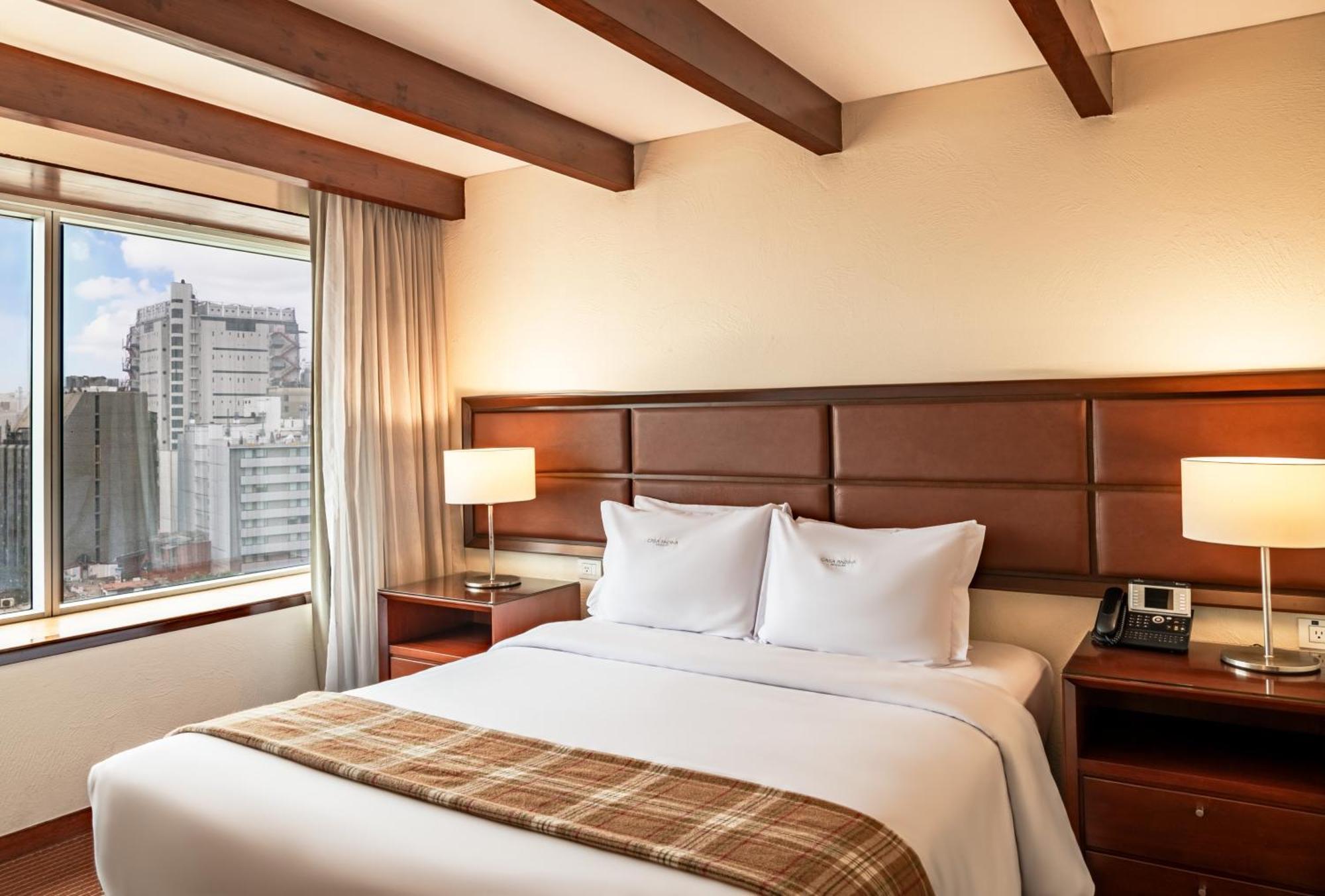 Casa Andina Premium Miraflores ليما المظهر الخارجي الصورة A bedroom at the hotel